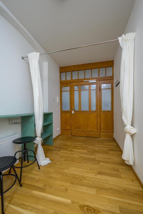 Arbio I Retro Apart Near Leipzig Hauptbahnhof ภายนอก รูปภาพ